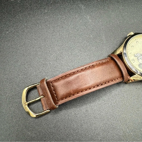 Vintage Mickey Mouse Disney Wide Face Analog Watch with Brown Leather Band main image 11